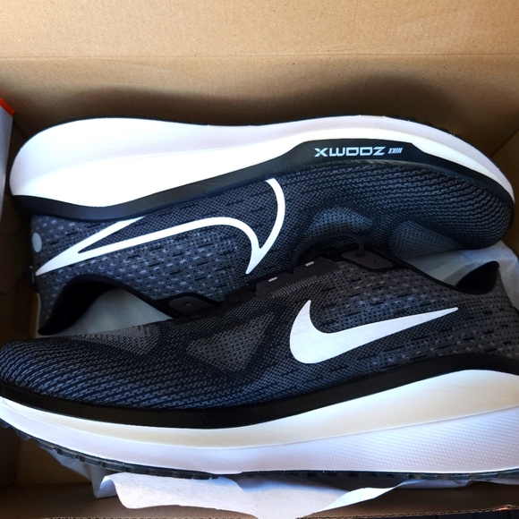 Nike vemero running shoes size 12 mens - Picture 1 of 11